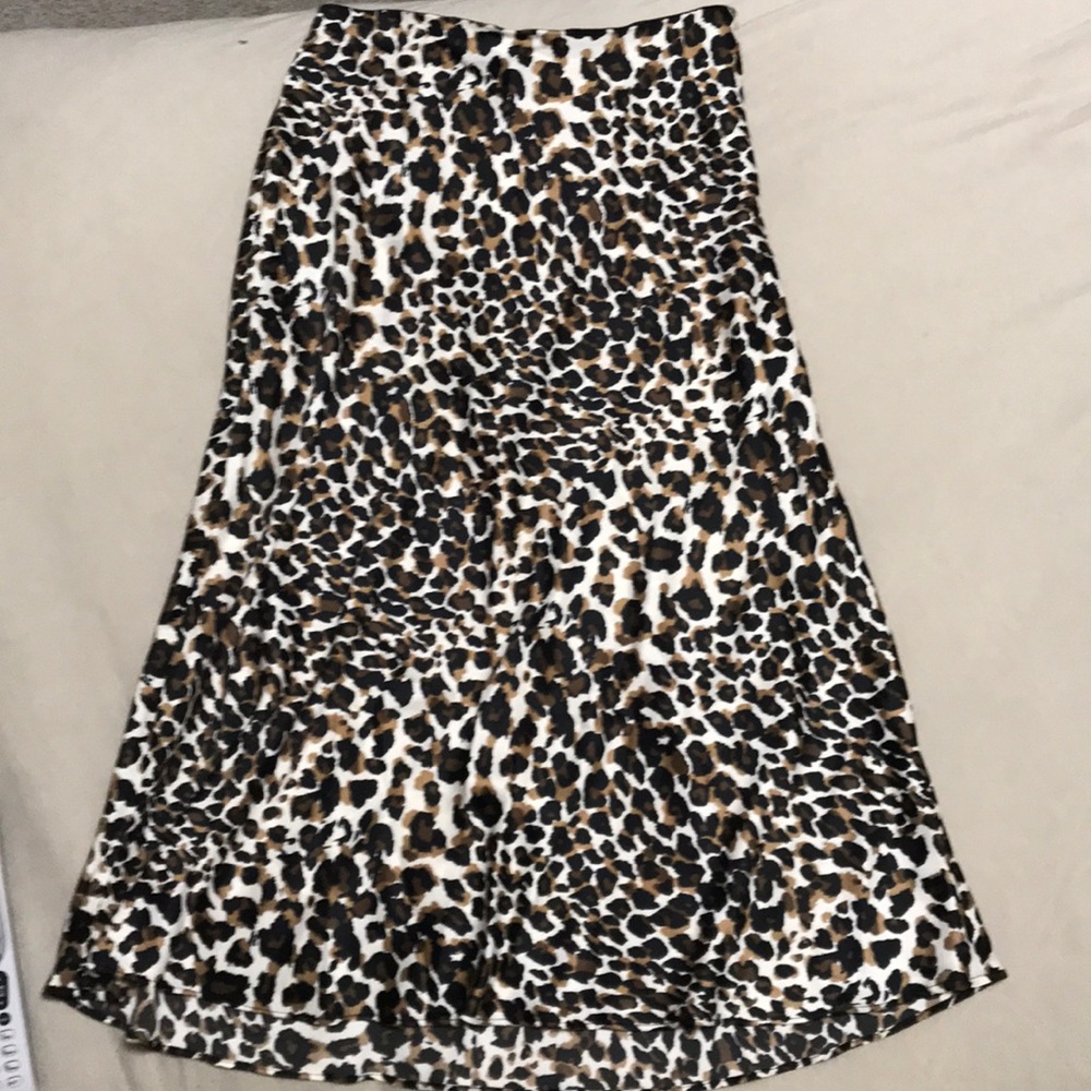 Leopard midi satin skirt